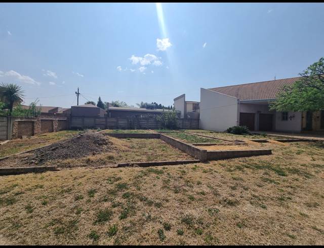 777M² VACANT LAND FOR SALE IN VANDERBIJLPARK SW 5